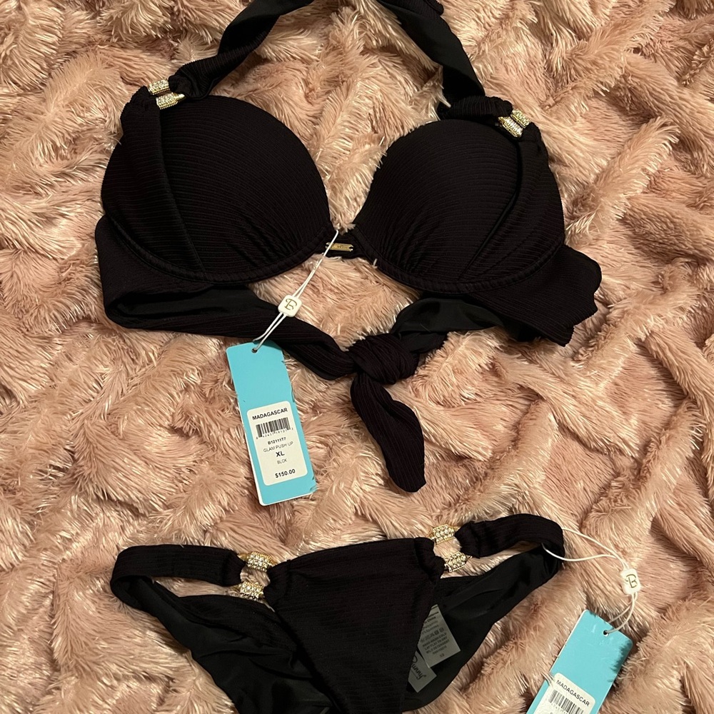 Beach Bunny Madagascar Rhinestone Never Worn Brand New with Tags Black Bikini
